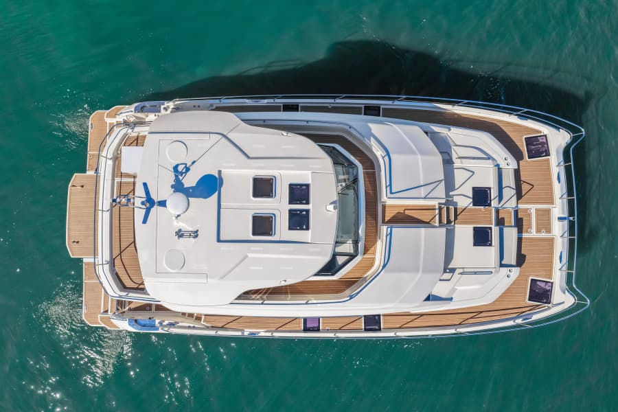 2022 Aquila 54 Yacht
