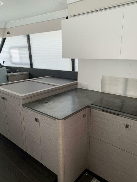 2024 Fountaine Pajot MY5