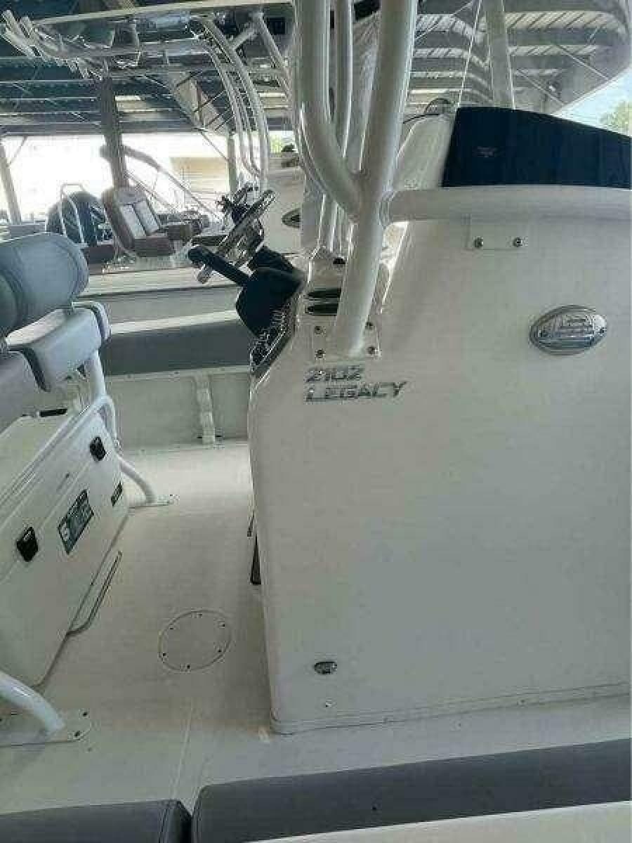 2022 NauticStar 2102 Legacy