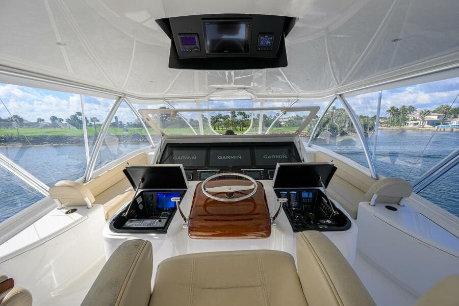 Viking 80 - LAMPLIGHTER - Flybridge