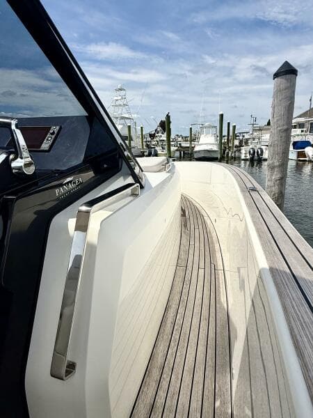 2023 Astondoa 377 Coupe Outboard