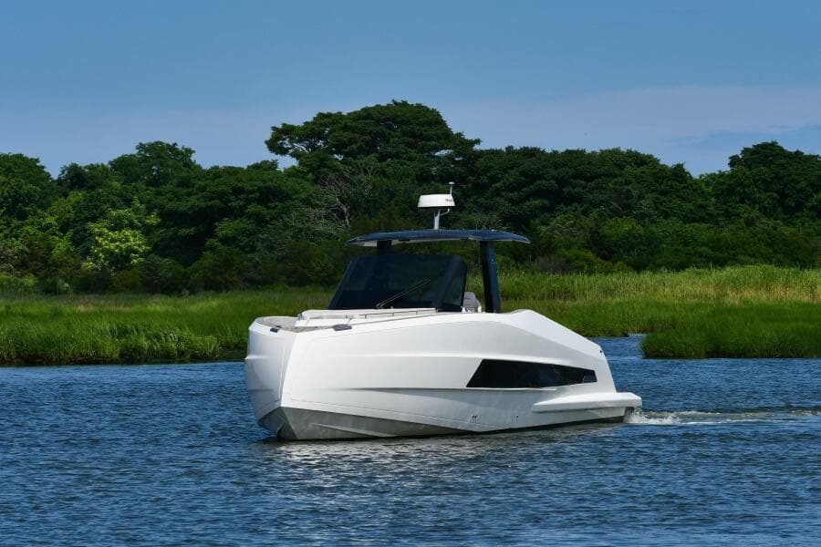2023 Astondoa 377 Coupe Outboard