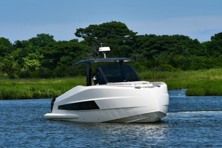 2023 Astondoa 377 Coupe Outboard