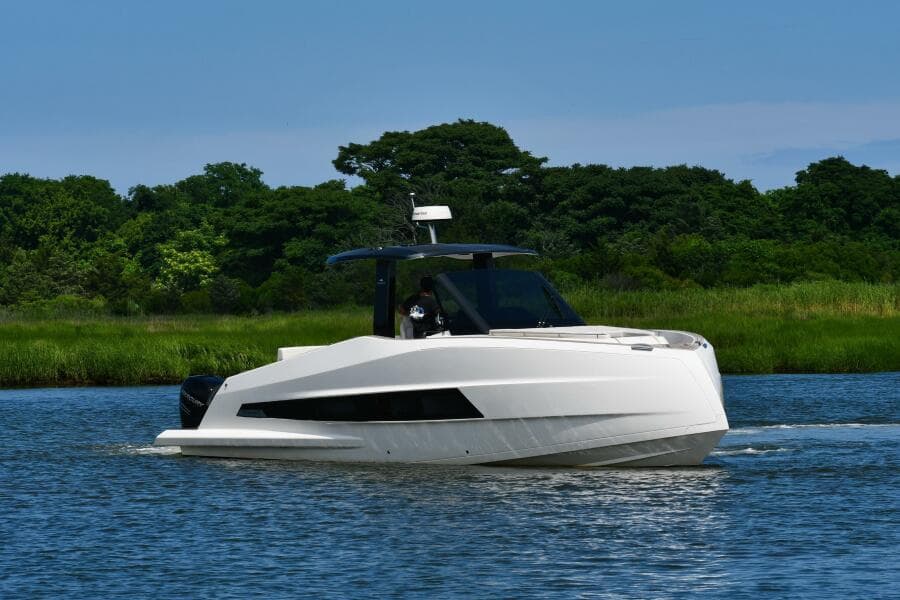 2023 Astondoa 377 Coupe Outboard
