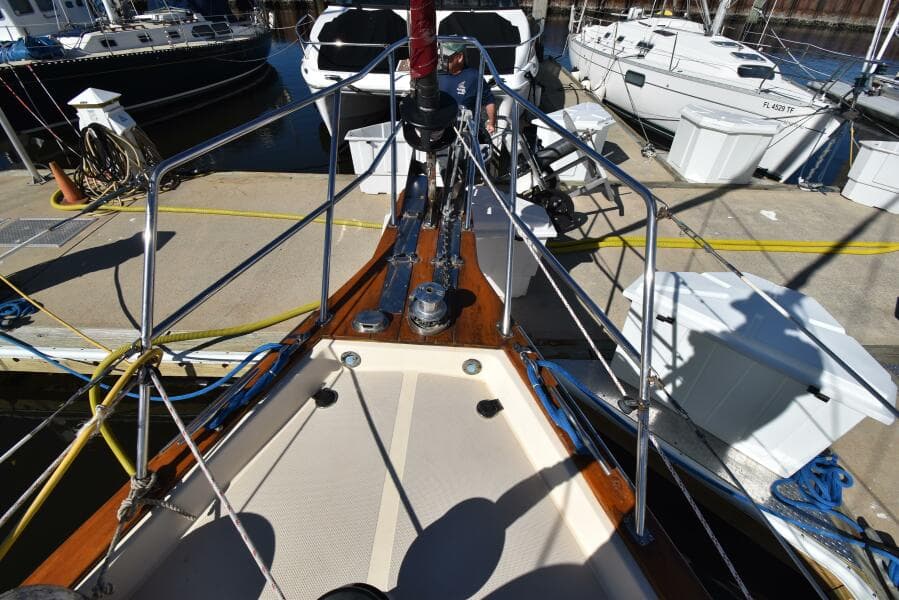 1999 Island Packet 380