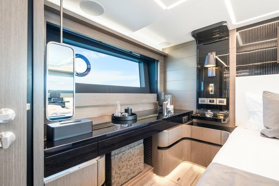2027 Pearl 63