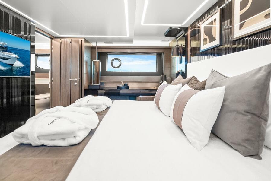 2027 Pearl 63