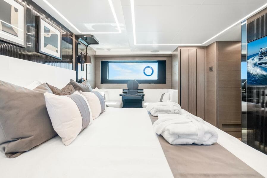 2027 Pearl 63