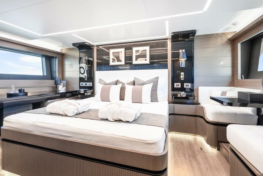 2027 Pearl 63