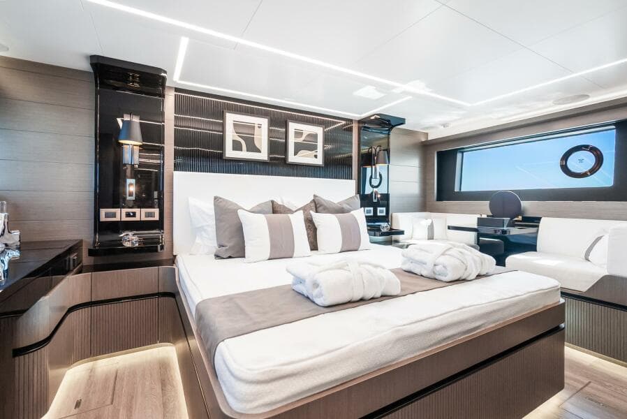 2027 Pearl 63