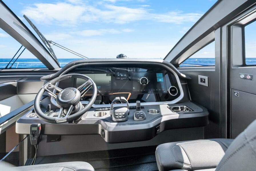 2027 Pearl 63