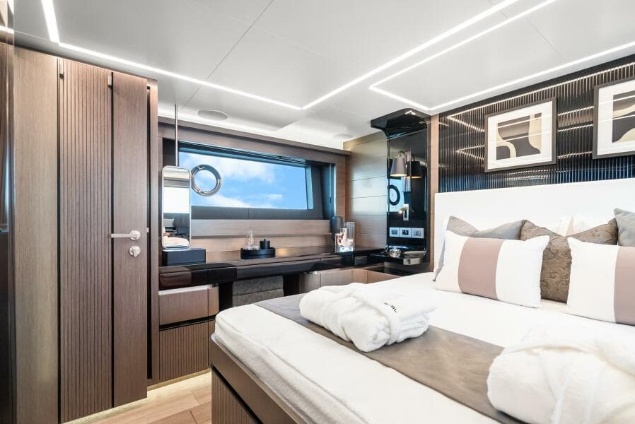 2027 Pearl 63