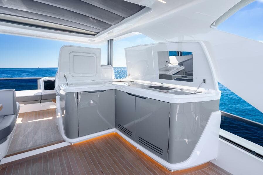2027 Pearl 63