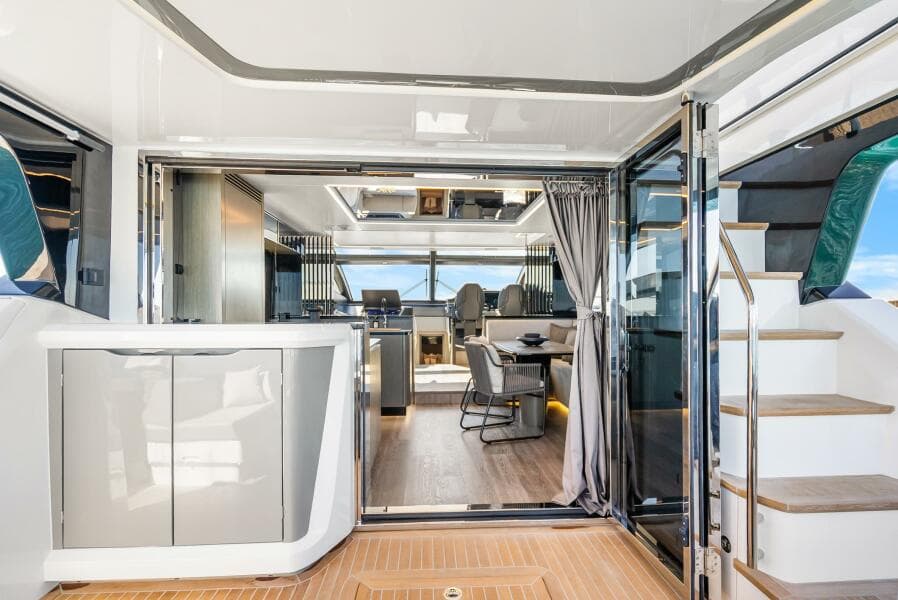 2027 Pearl 63