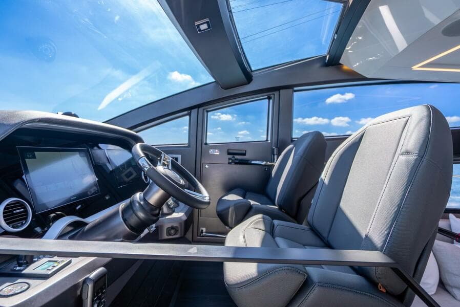 2027 Pearl 63