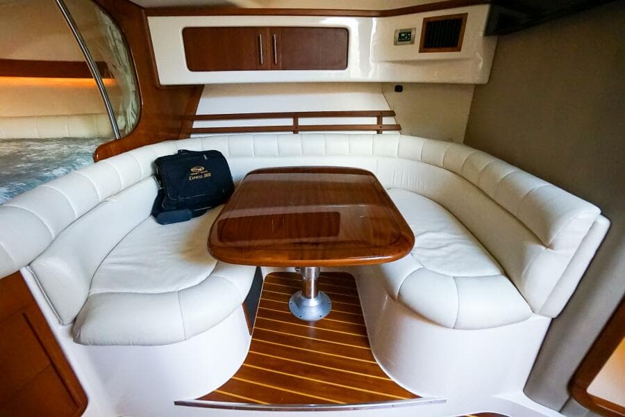 2007 Grady-White Express 360