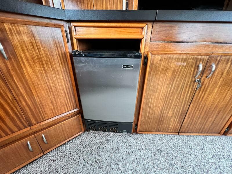 1980 Hatteras 58 MY