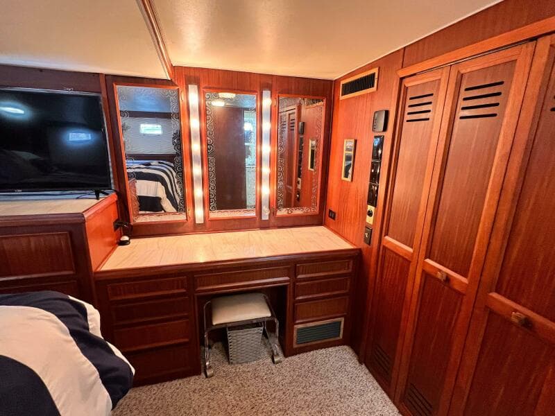 1980 Hatteras 58 MY