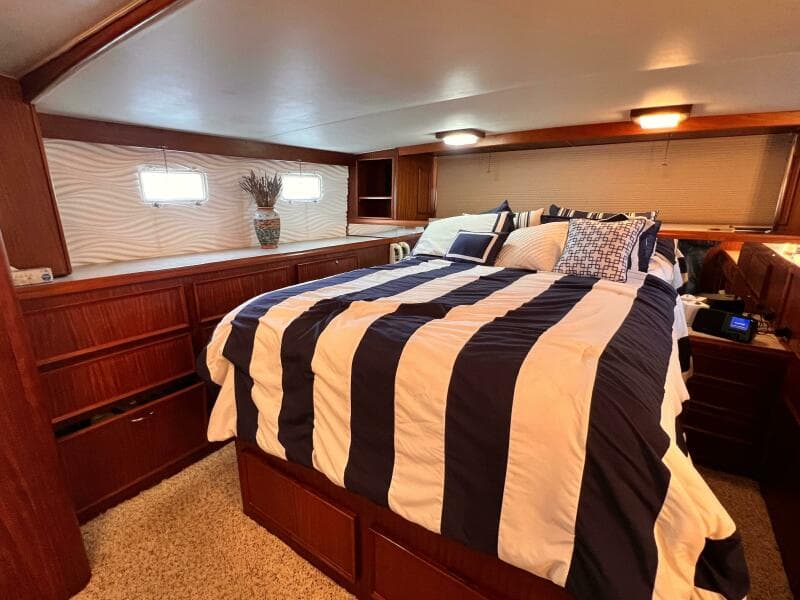 1980 Hatteras 58 MY