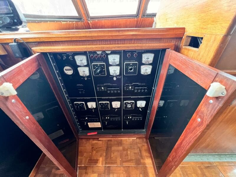1980 Hatteras 58 MY