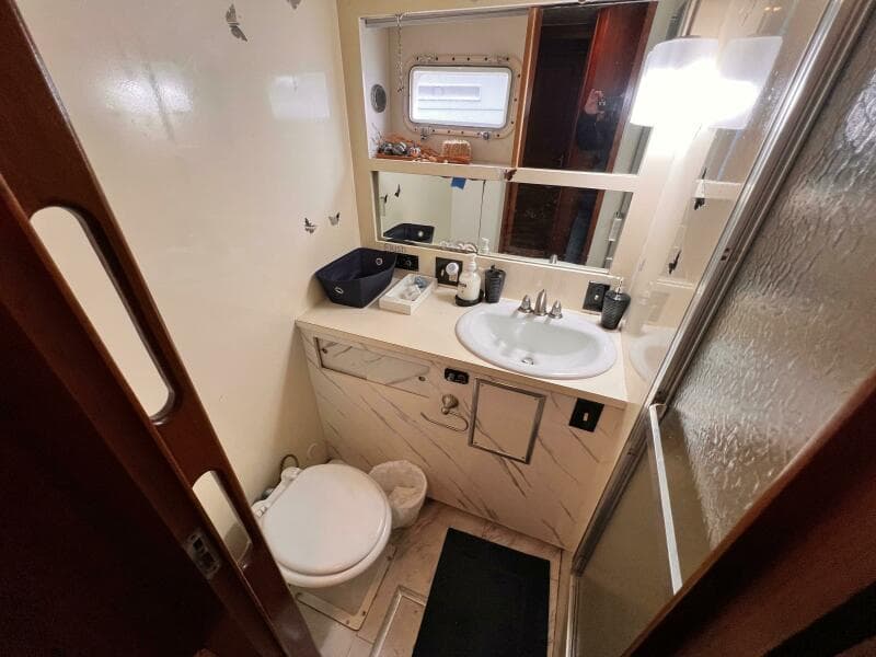 1980 Hatteras 58 MY