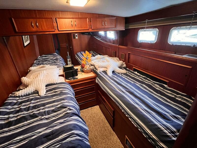 1980 Hatteras 58 MY