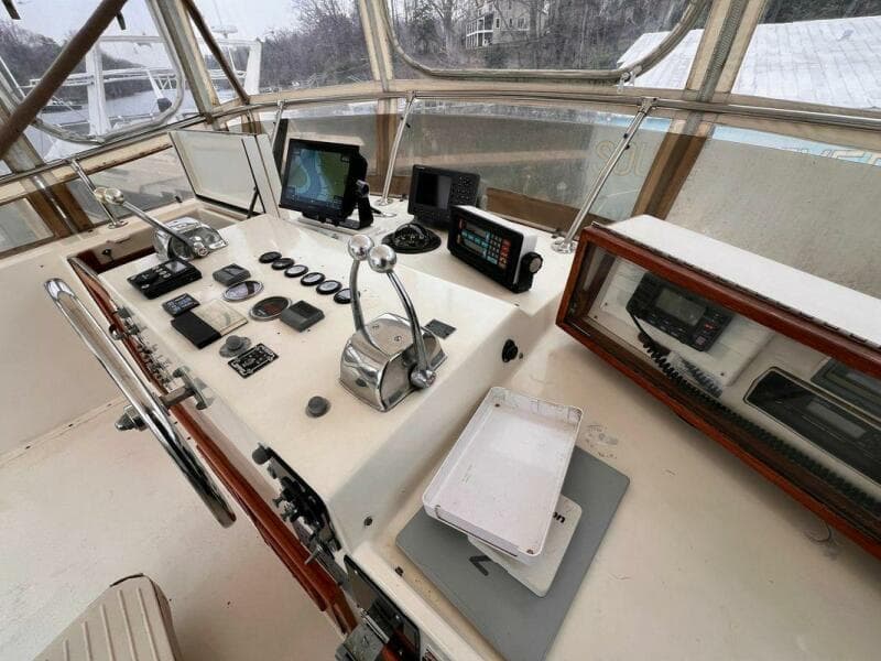 1980 Hatteras 58 MY