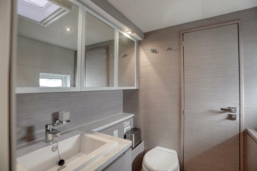 2022 Fountaine Pajot MY6