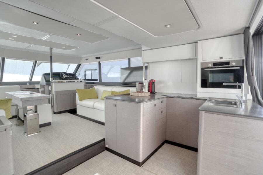 2022 Fountaine Pajot MY6