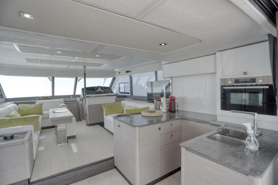 2022 Fountaine Pajot MY6