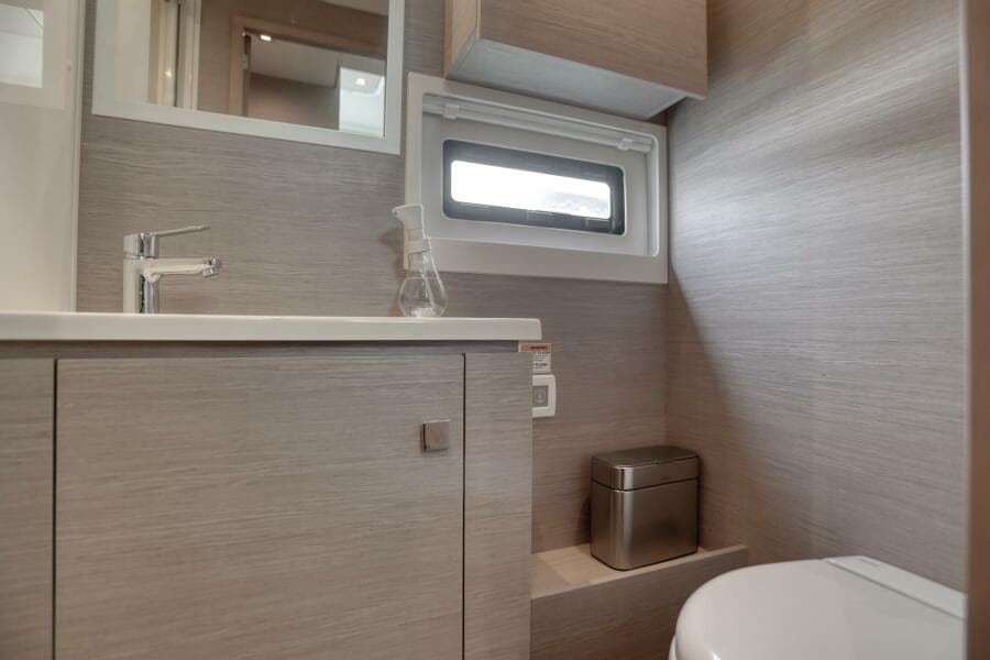 2022 Fountaine Pajot MY6