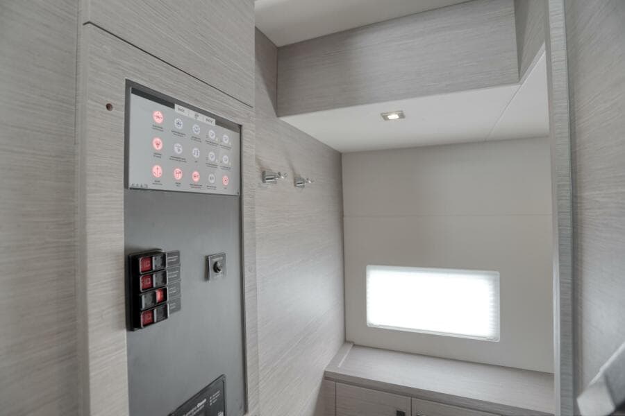 2022 Fountaine Pajot MY6