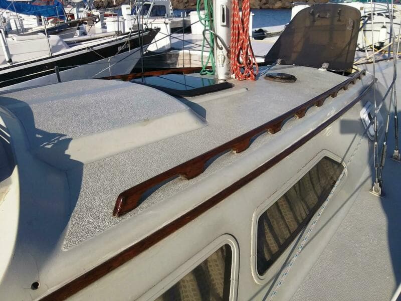 1977 Islander 28
