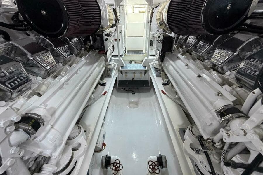 2004 Viking 56 Convertible