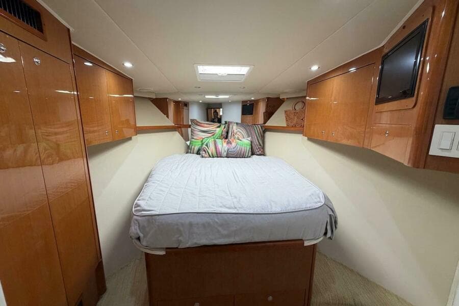 2004 Viking 56 Convertible