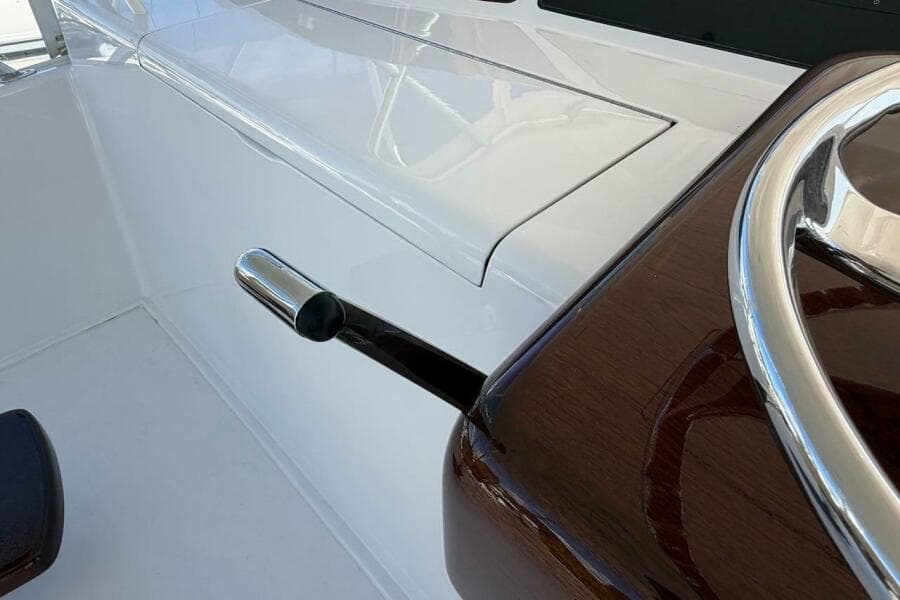 2004 Viking 56 Convertible