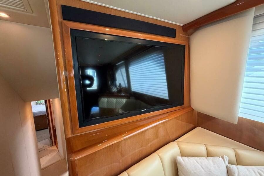2004 Viking 56 Convertible