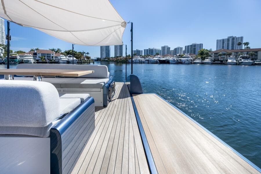 2021 Solaris 48 Open