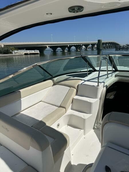 2013 Sea Ray 370 Venture