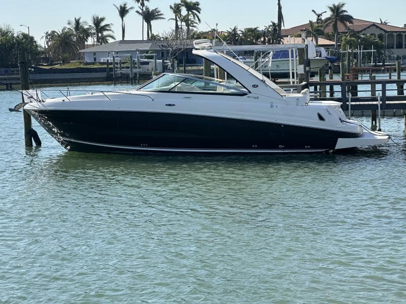 2013 Sea Ray 370 Venture