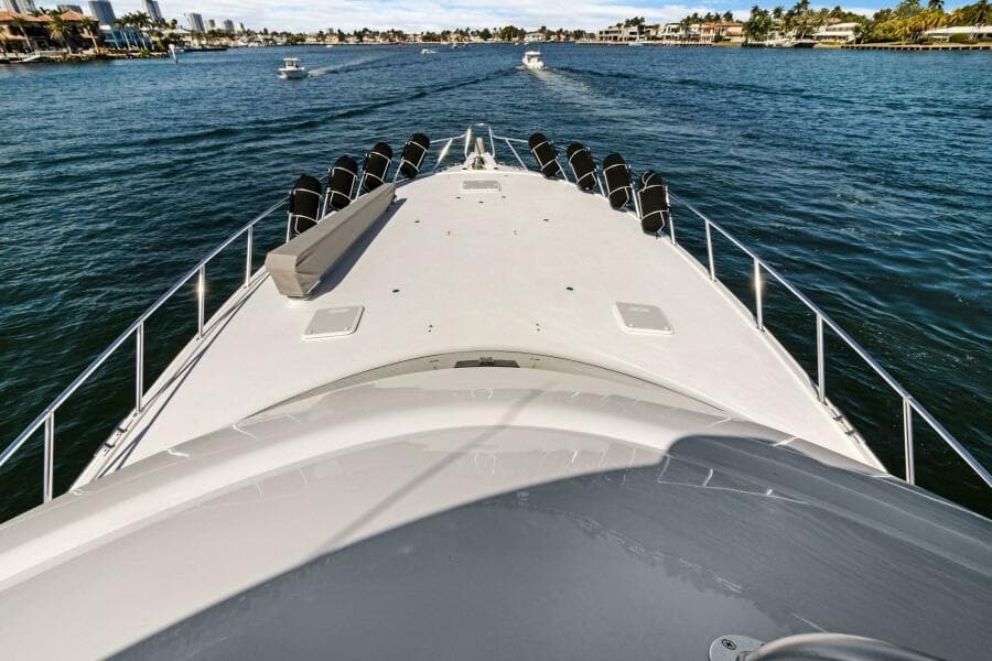 2016 Hatteras GT63