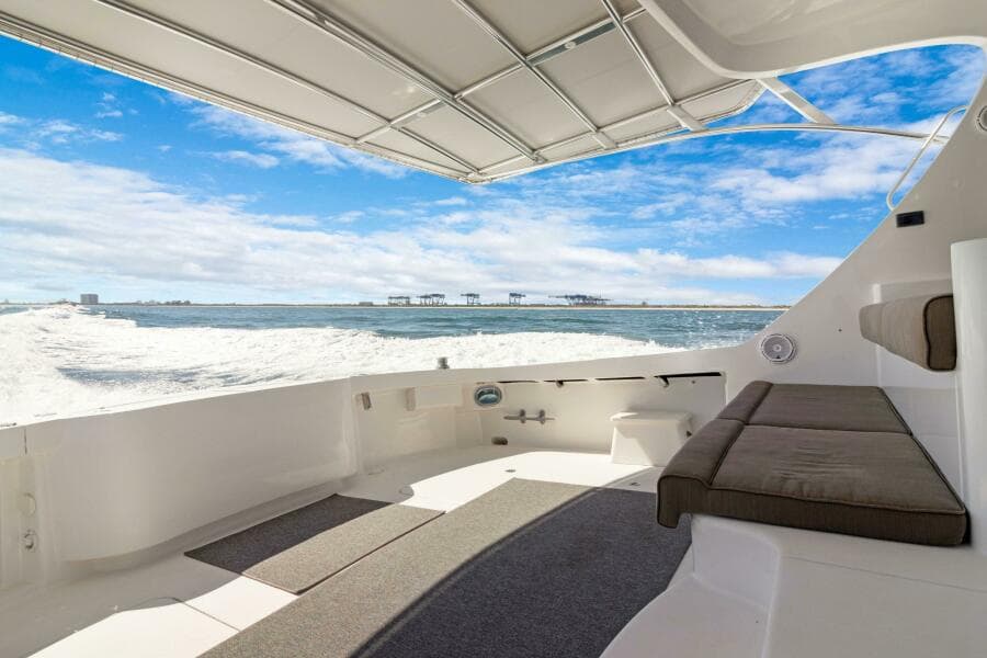 2016 Hatteras GT63