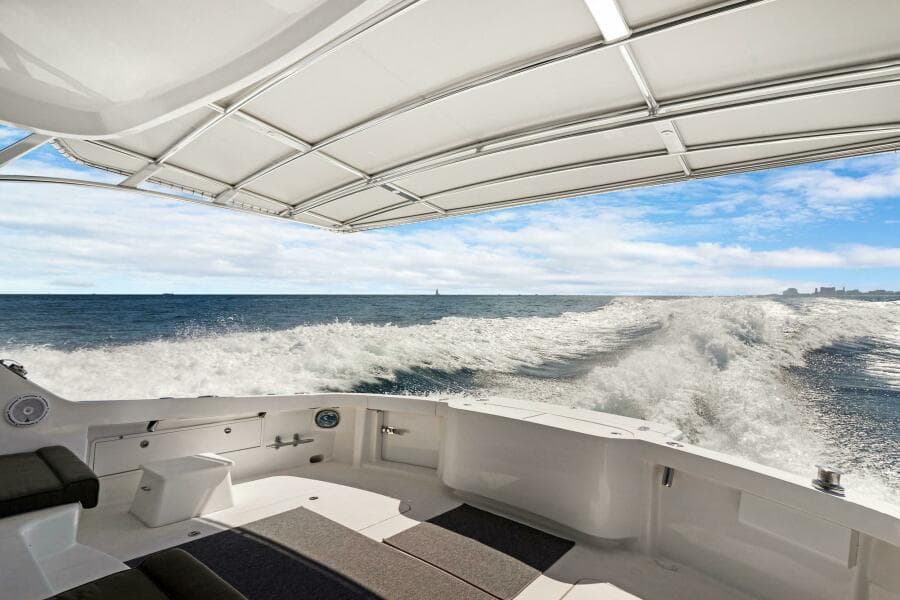 2016 Hatteras GT63