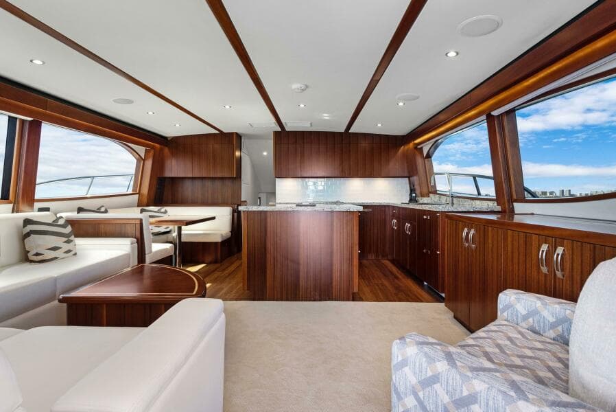 2016 Hatteras GT63