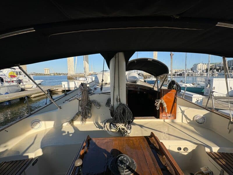 1979-freedom-40-cat-ketch-sail-9702897-20250513145338632-1_XLARGE.jpg
