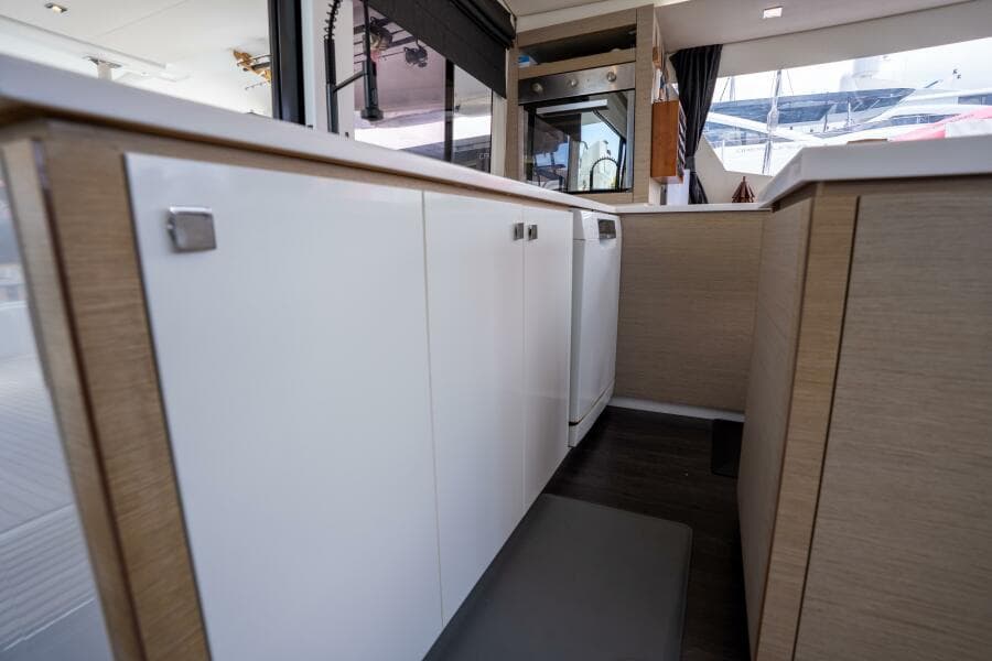 2020 Fountaine Pajot 