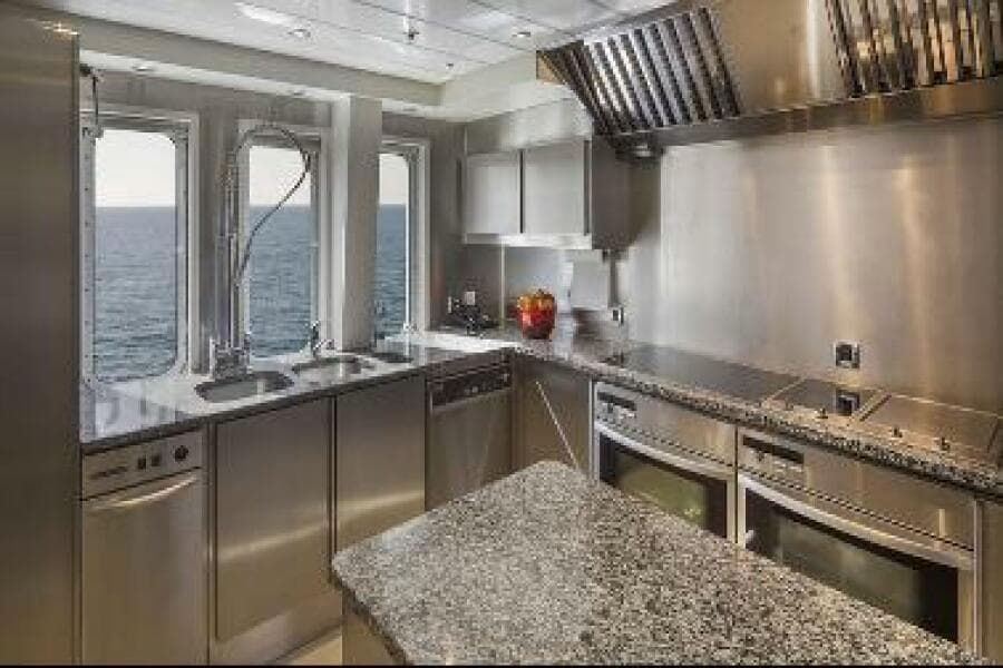 2003 Royal Denship Motor Yacht