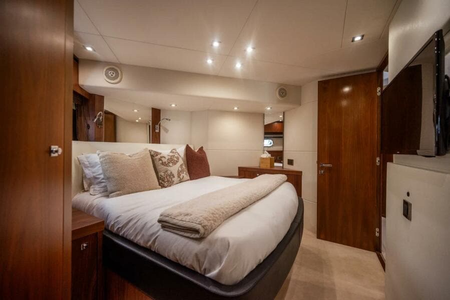2015 Sunseeker 75