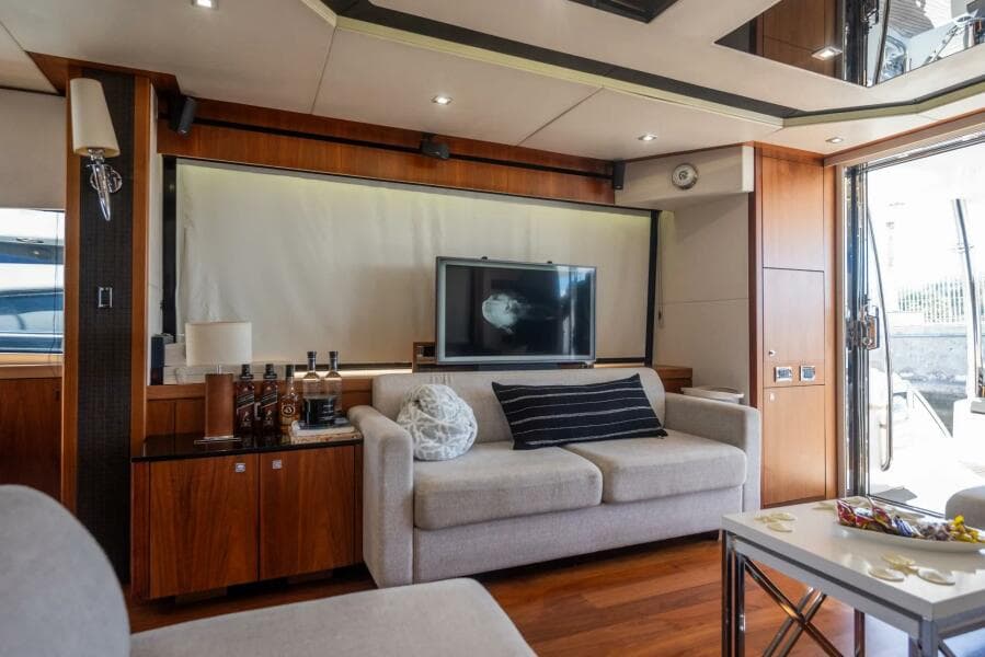 2015 Sunseeker 75