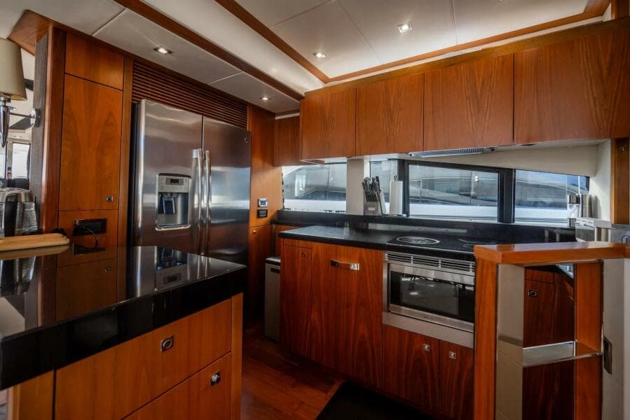 2015 Sunseeker 75